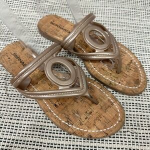 Bernardo‎ Tania Gold Thong Jelly Sandals Cork Sz 7 Womens Flip Flop Open Toe